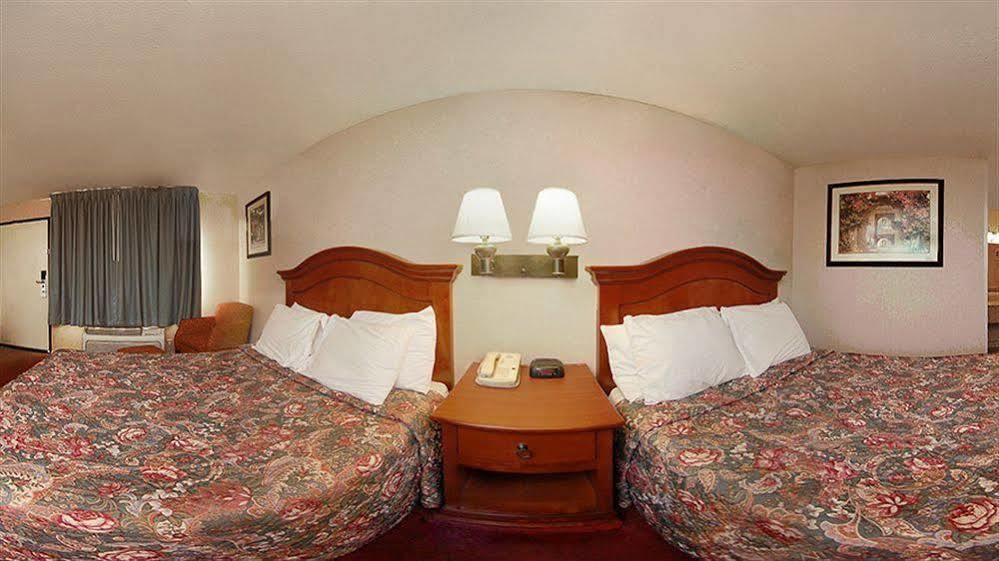 Days Inn By Wyndham Alhambra Ca Kültér fotó