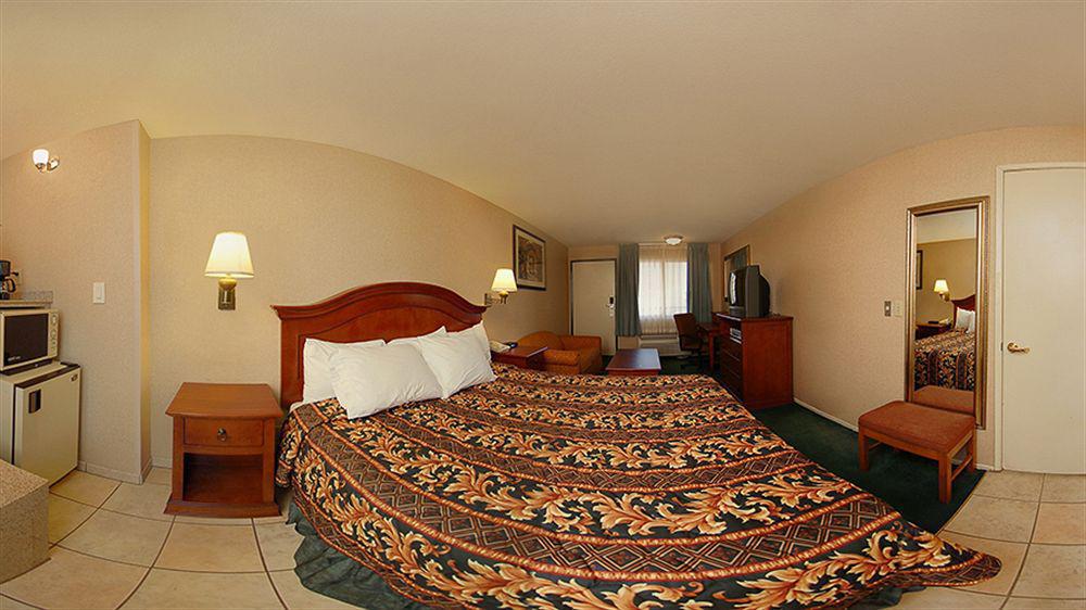Days Inn By Wyndham Alhambra Ca Kültér fotó